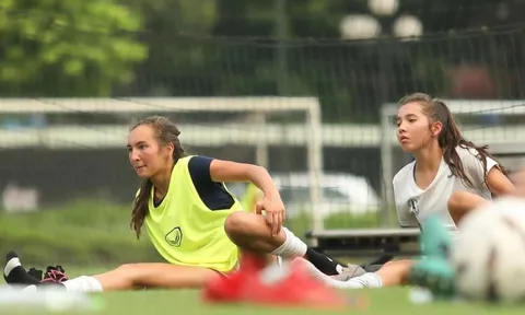 HLV Mai Đức Chung dẫn dắt tuyển nữ Việt Nam dự World Cup