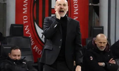 HLV Milan tố cáo VAR: "Bàn thắng dùng tay chơi bóng rõ ràng"