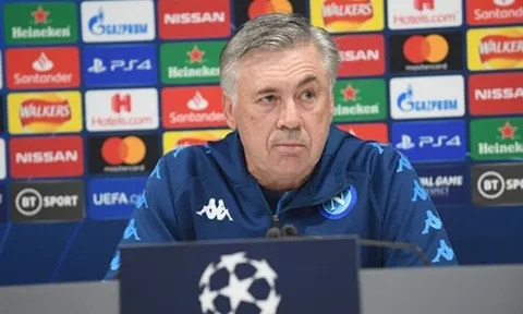 HLV Napoli: "Tôi mong đợi điều này từ Liverpool"