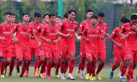 HLV Park Hang-seo gọi bổ sung cầu thủ trẻ nhất V-League cho U22 Việt Nam