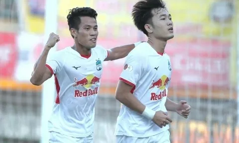 HLV Petrovic: 'HAGL hoàn toàn có thể đua vô địch'