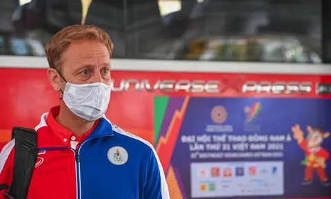 HLV Polking mất ngủ vì trận ra quân SEA Games 31