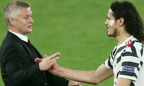 HLV Solskjaer: "Man United vào chung kết là nhờ Cavani"