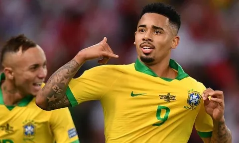 HLV Tite trinh sát 3 cầu thủ Arsenal