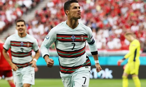 HLV tuyển Bỉ không muốn các học trò quá tập trung vào Ronaldo
