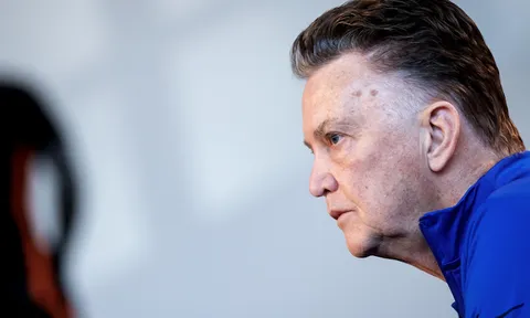 HLV Van Gaal bị ung thư