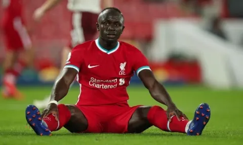 Hòa đau đớn, fan Liverpool muốn đổi Mane lấy sao Newcastle