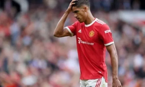 Hòa như thua, Varane nói thẳng trục trặc của Man United