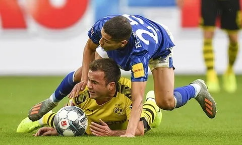 Hòa thất vọng, Dortmund tiếp tục nhận cú sốc nặng từ hàng công