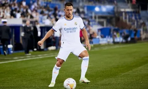 Hoàn cảnh bi đát, Hazard xếp sau cả tài năng trẻ Real