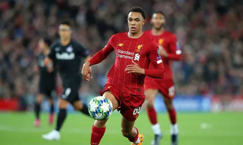 Học theo Gerrard, sao Liverpool muốn "nghỉ" làm hậu vệ