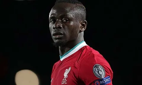 "Học theo" Neymar, Sadio Mane nhận cái kết đắng