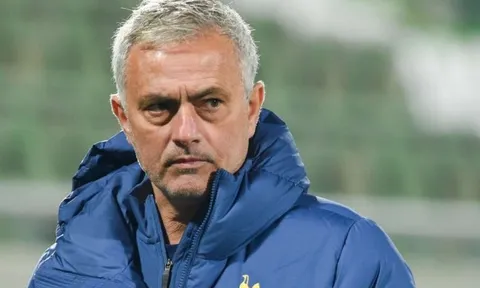 Hỏi đón "ứng viên vàng" thay Mourinho, Tottenham nhận câu trả lời bất ngờ