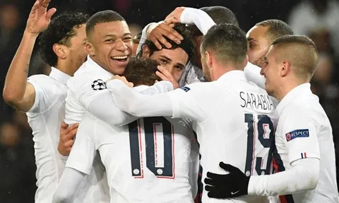 "Họng pháo 4 nòng" nhả đạn, NHM PSG bấn loạn: "Họ đã cùng nhau ghi bàn tại C1"
