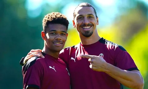 'Hợp đồng với Arsenal đã sẵn sàng nhưng cuối cùng tôi quyết định từ chối'