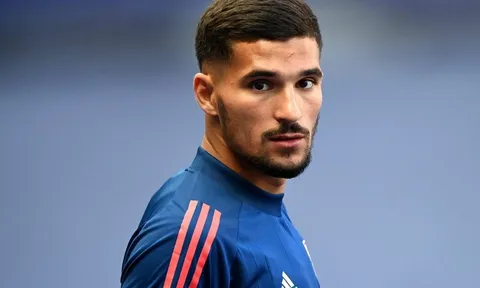 Houssem Aouar muốn rời Lyon, 4 ông lớn nước Anh vào cuộc