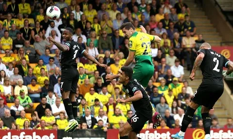 Đấu Norwich, Man Utd học được gì từ 'cú sốc' của Man City?