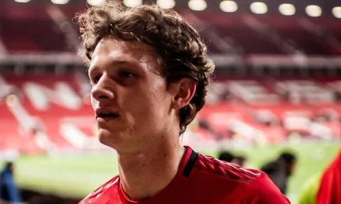 'Ngọc quý' Man Utd và quá trình chống ung thư: Dấu ấn Mourinho!