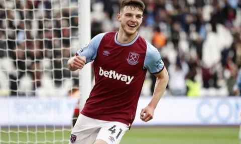 Hủy diệt Leeds, Solskjaer đã đúng với phán quyết dành cho Declan Rice