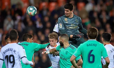 Hút chết trên "Hang dơi", Real Madrid lỡ cơ hội soán ngôi đầu của Barca