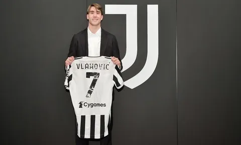 Hụt Vlahovic, Paul Merson chỉ ra điều Arsenal cần làm