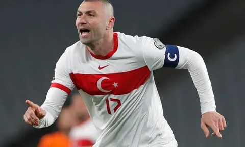 Hủy diệt Hà Lan, 'già gân' Ligue 1 phá kỷ lục 41 năm