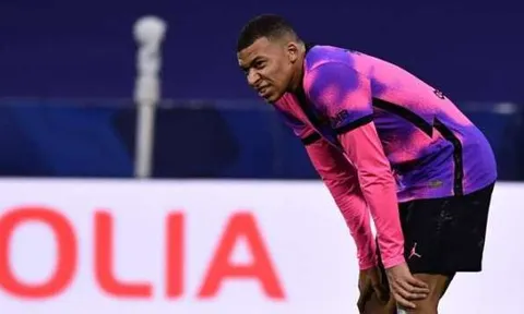 Hủy diệt Lyon, PSG nhận tin dữ từ Kylian Mbappe