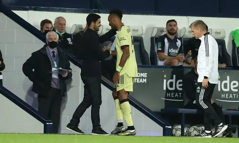 Hủy diệt West Brom, Arteta hé lộ vị trí mới cho Pierre-Emerick Aubameyang