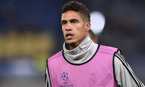 Huyền thoại Pháo thủ chỉ ra 2 bản hợp đồng tuyệt vời cho Man Utd
