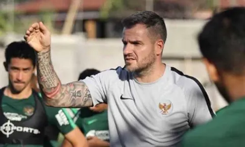 Đã rõ lý do LĐBĐ Indonesia chưa sa thải HLV McMenemy sau trận thua ĐT Việt Nam