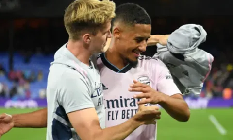 Ian Wright: "Cậu ấy trông điềm tĩnh và có tốc độ tuyệt vời"