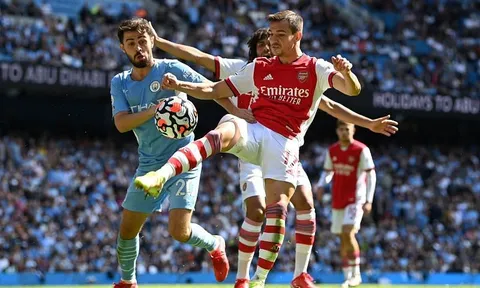 Ian Wright chỉ trích 2 cái tên Arsenal gây thất vọng trận Man City