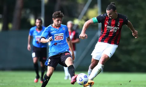 Ibra trở lại, "Kaka 2.0" lập cú đúp, AC Milan lội ngược dòng trước Novara