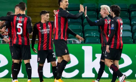 Ibrahimovic im tiếng trong ngày AC Milan quật ngã "đại gia" Scotland