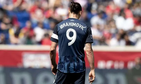 Ibrahimovic lại lên tiếng về việc tới Man Utd