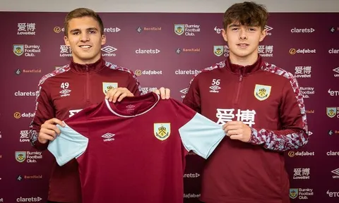 XONG! Rời Man Utd, hai sao trẻ cùng lúc gia nhập "nhược tiểu" Premier League