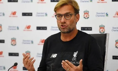 Klopp: ''Có vẻ như truyền thông muốn giúp Man United''