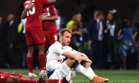 Nóng mắt với sao nổi loạn, 'lão làng' hiến kế Tottenham trảm ngay tức khắc