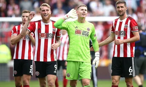 'Họ đang làm cái quái gì ở Premier League vậy?'