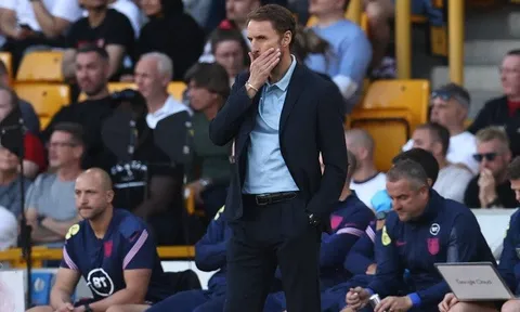 Phản ứng 'tàn bạo' của CĐV Anh với Gareth Southgate