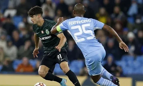 Sao 16 tuổi đầu tiên trong lịch sử vòng knock-out Champions League