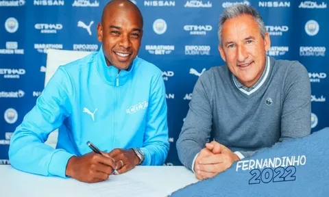 CHÍNH THỨC! Man City ký hợp đồng với tiền vệ đẳng cấp