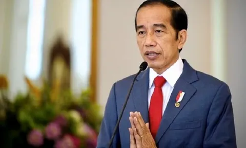 Tổng thống Indonesia yêu cầu tạm dừng Liga 1 sau thảm kịch