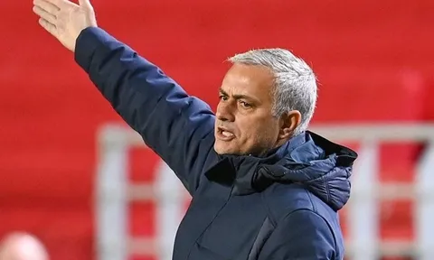 Tottenham thất bại, Mourinho chỉ ra cái tên phải chịu trách nhiệm