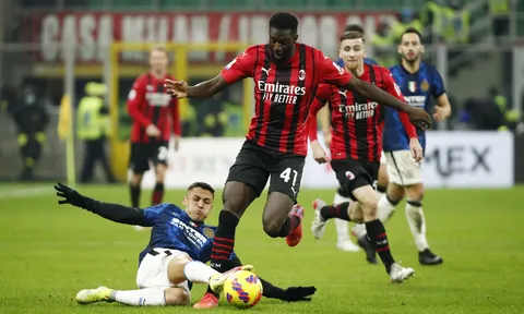 Inter và Milan cùng thắng, cuộc đua vô địch Serie A cực căng