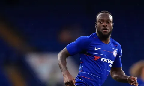 CHÍNH THỨC! Chelsea chia tay thêm một ngôi sao sau Billy Gilmour