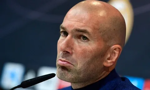 Không vui với Zidane, sao Real phàn nàn với Marcelo và Modric ở Camp Nou