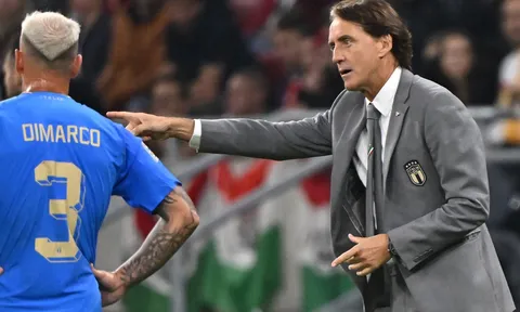 Italy chiến thắng, Mancini vẫn cay đắng vì World Cup