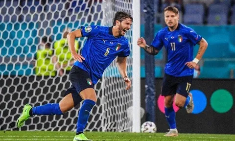 Hủy diệt Thụy Sỹ, sao ĐT Ý bắt chước Ronaldo