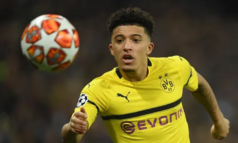 Jadon Sancho: "Bom tấn 130 triệu bảng" hay "Con ngựa bất kham"?